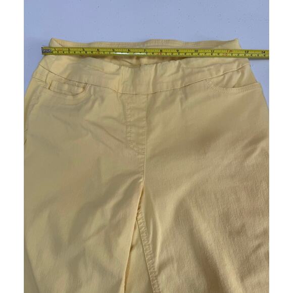 Slim-Sation By Multiple Khaki Pull-on Walking Shorts Size 2 - Picture 4 of 5